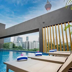 Santa Grand Signature Hotel